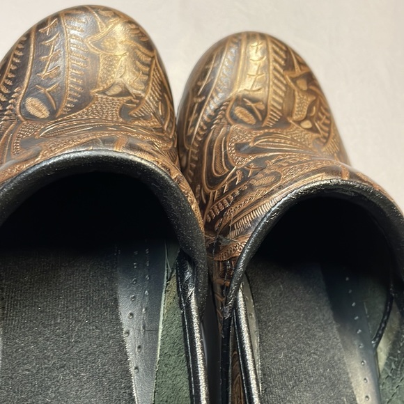 Dansko Women’s Clogs Slip On Closed Back Leather Upper Size 38 Brown 906530202 - Picture 15 of 17